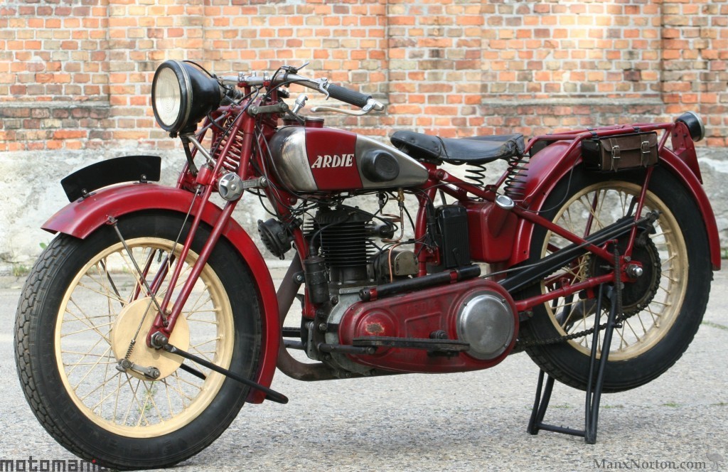 Ardie-1930-500cc-Jubilee-Moma-02.jpg
