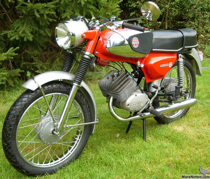 Batavus_TS49S_Serie_1_1.jpg