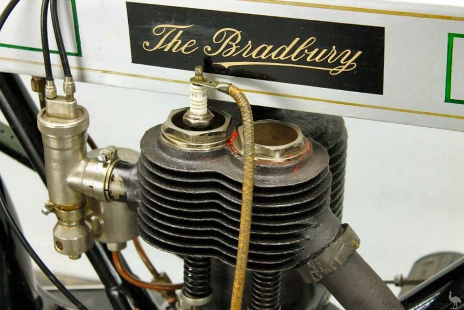 Bradbury-1912-554cc-CMAT-05.jpg