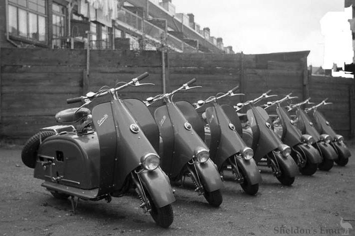 Centro-1954-Scooters-Wpa.jpg