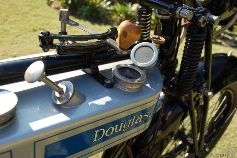 Douglas-1925-Model-CW-350cc-right-029.jpg