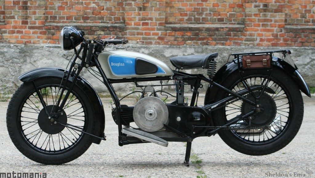 Douglas-1932-600cc-Motomania-3.jpg