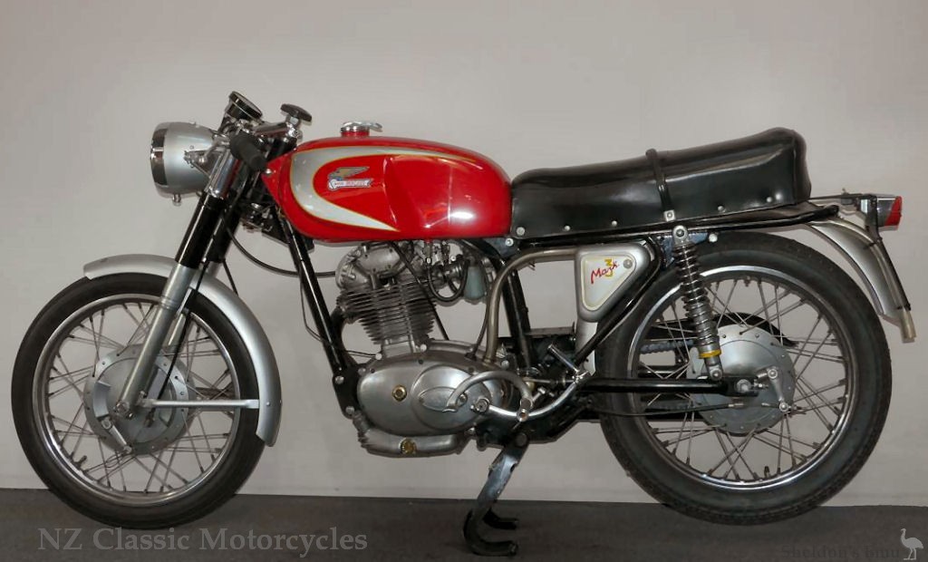 Ducati-1966-Diana-Mk3-NZM-LHS.jpg