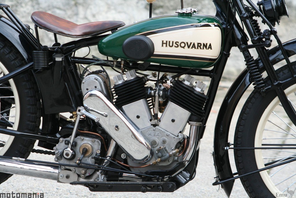 Husqvarna-1933-Model-200-Motomania-6.jpg