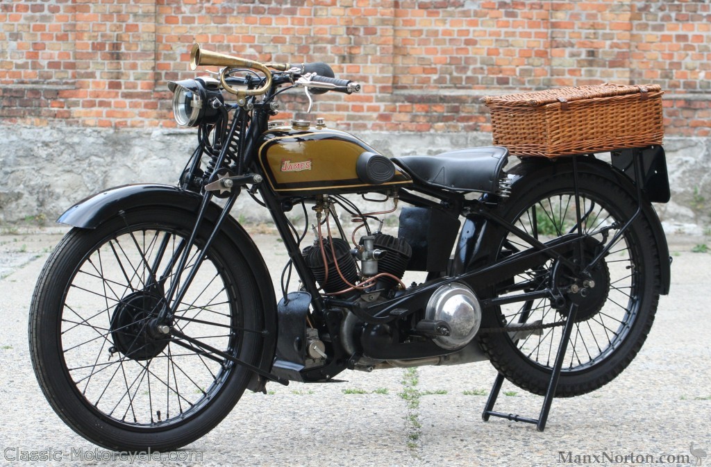 James-1928-Model-12-500cc-Moma-02.jpg