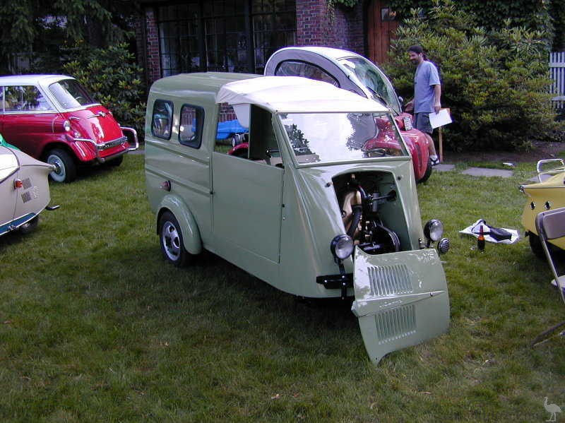 Microvan-microcar-meet-2002.jpg