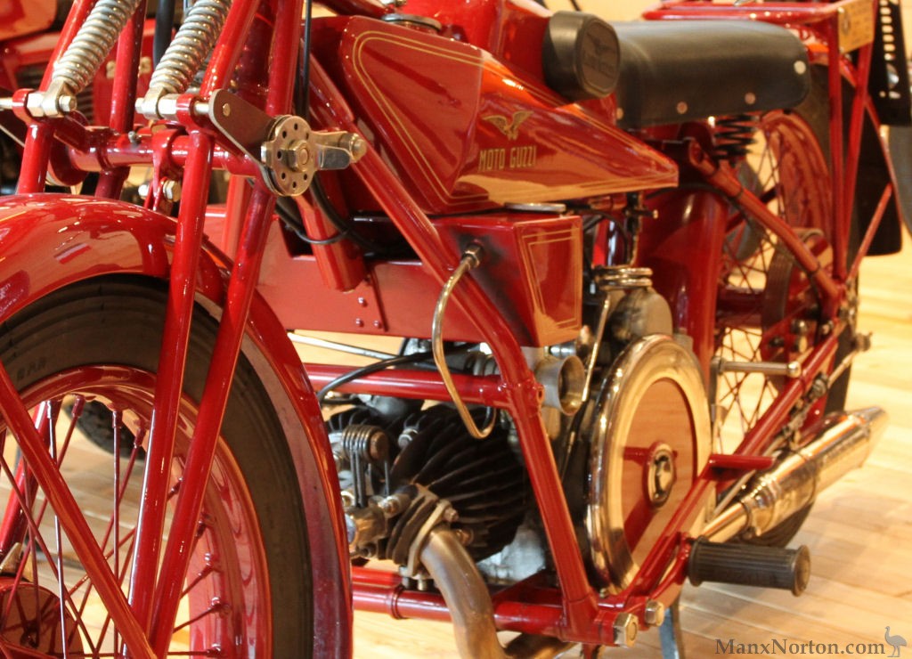 Moto-Guzzi-1928-Sport-14-TMu-PMi.jpg