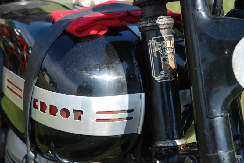Terrot-1951-125cc-ETD-Chambrey-2007-03.jpg