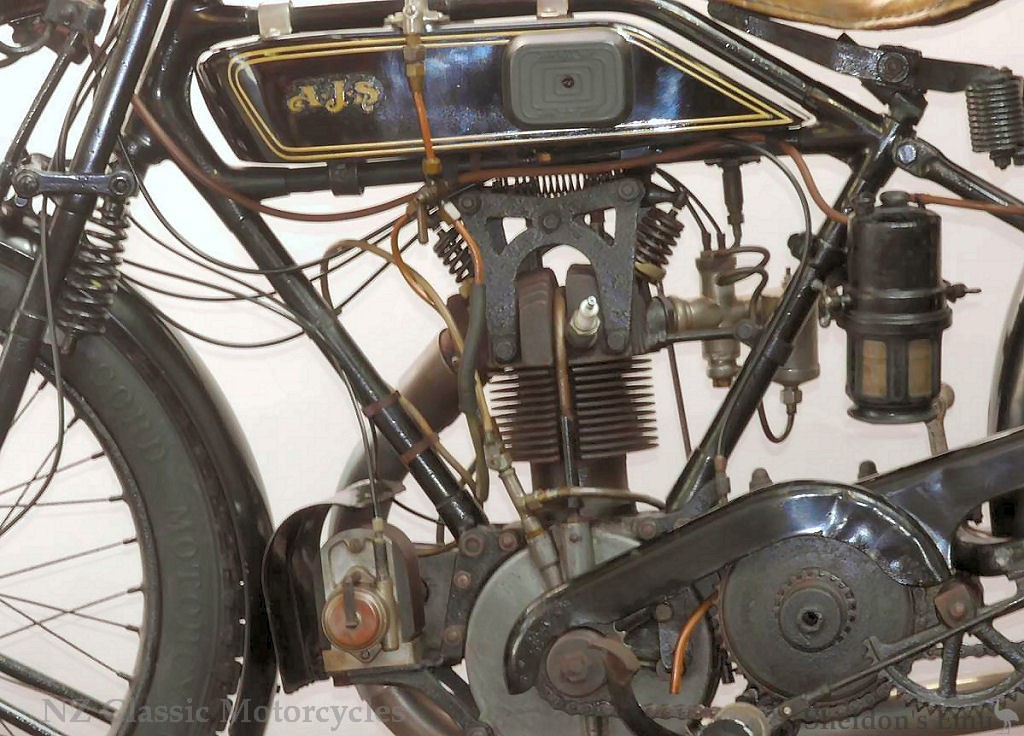 AJS-1923-Model-H-Big-Port-270-7-L-Engine-NZM.jpg