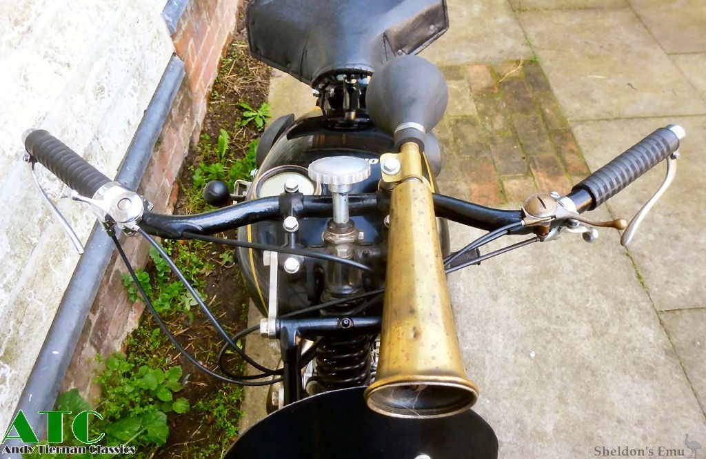 AJS-1929-M6-350cc-OHV-AT-3.jpg