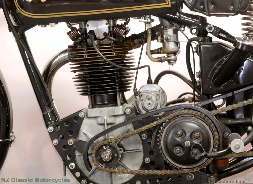 AJS-1936-R10-NZM-Engine-LHS.jpg