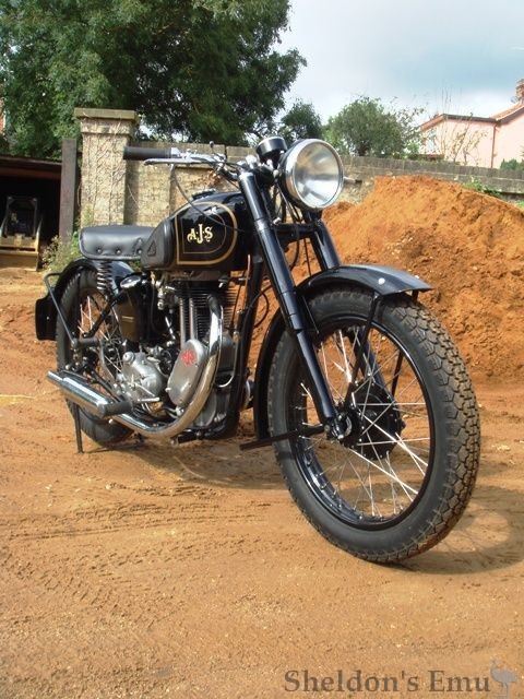 AJS-1945-16M-350cc-AB-10.jpg