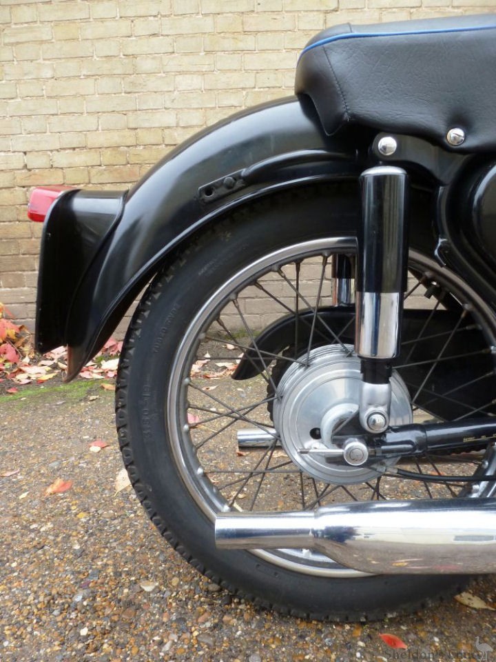 AJS-1961-Model-31-350cc-AT-12.jpg