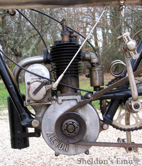 Alcyon-1911-250cc-sv-2.jpg