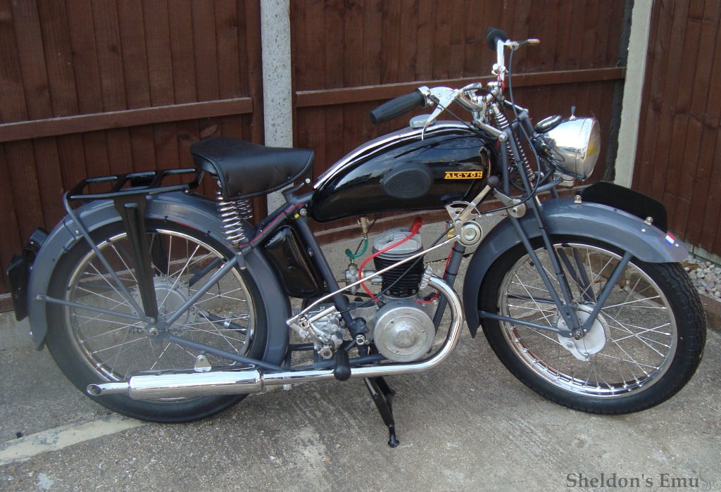 Alcyon-1952-Type-23-123cc-CSo-02.jpg