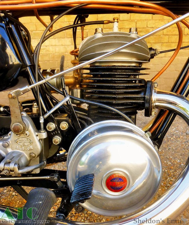 Baker-1929-Model-60-250cc-AT-10.jpg