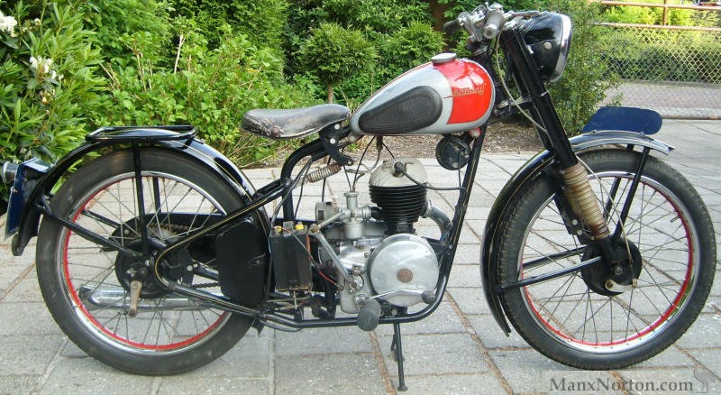 Batavus-1951-Villiers-197cc-2.jpg