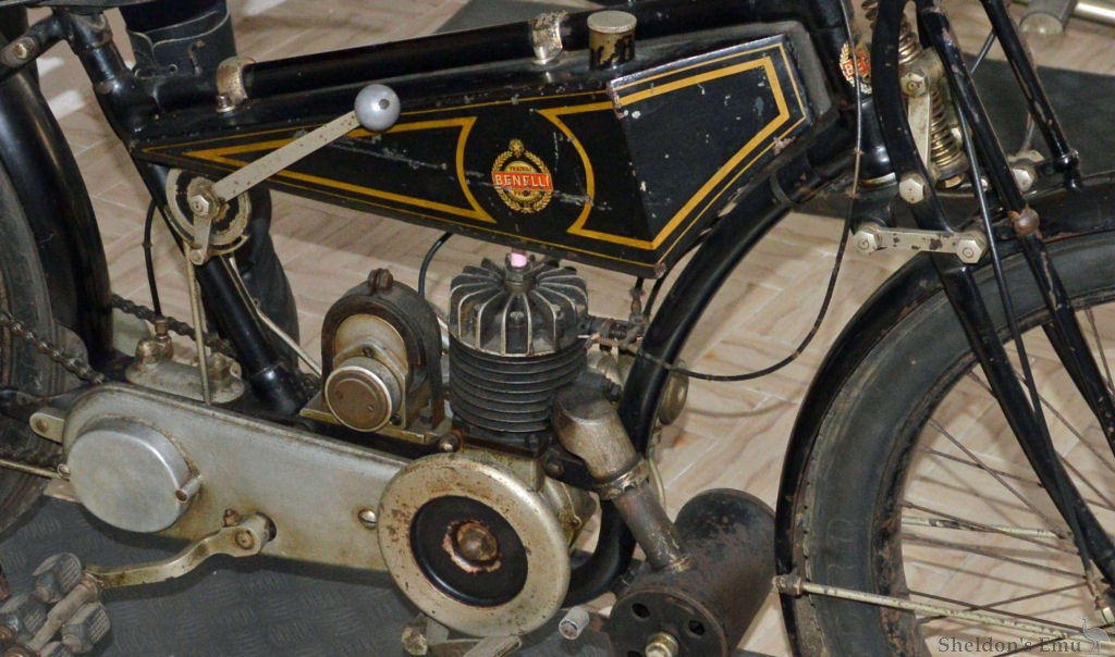 Benelli-1927-125cc-Donna-MRi.jpg