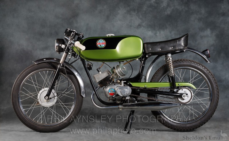 Benelli-1964-Sport-50-009.jpg