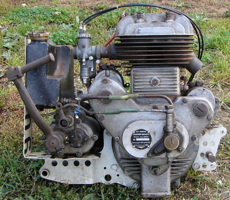 Bianchi-1938-VL500-Engine.jpg