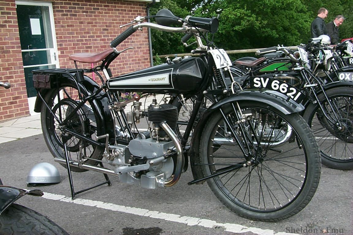 Quadrant-1922c-SV6621-Bikesheds.jpg