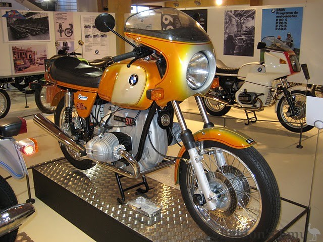 BMW-R90S-3-Bassella.jpg