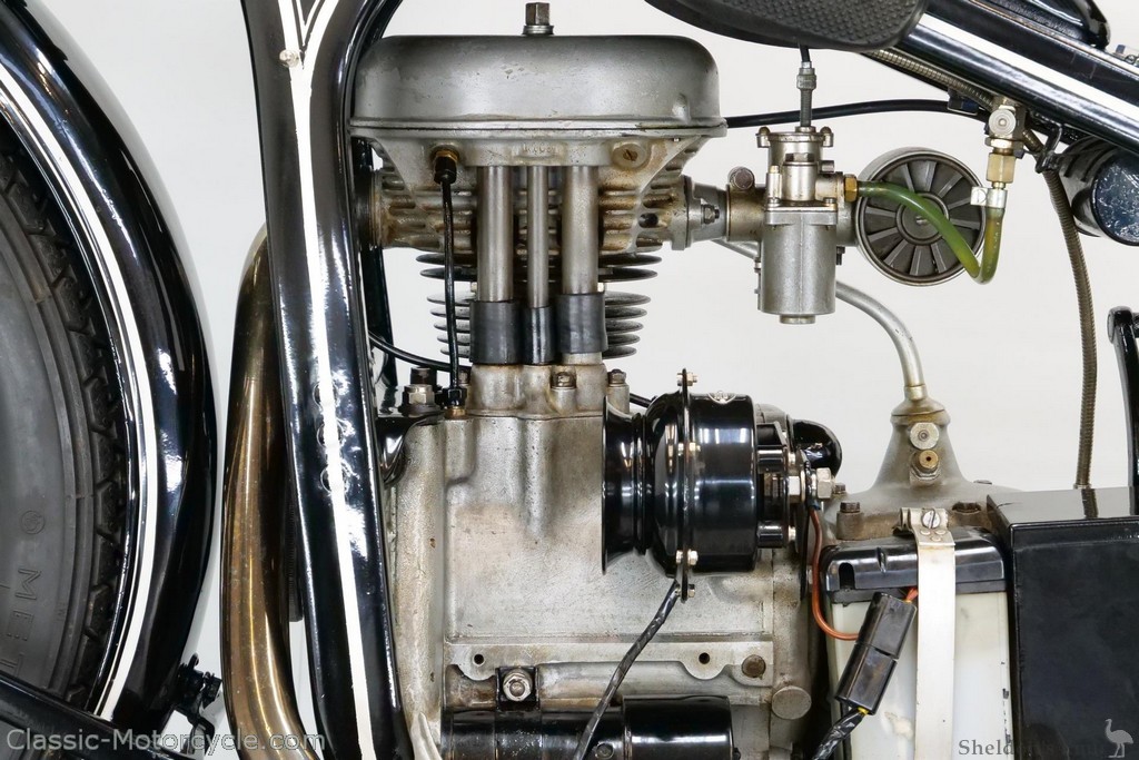 BMW-1933-R2-200cc-CMAT-04.jpg