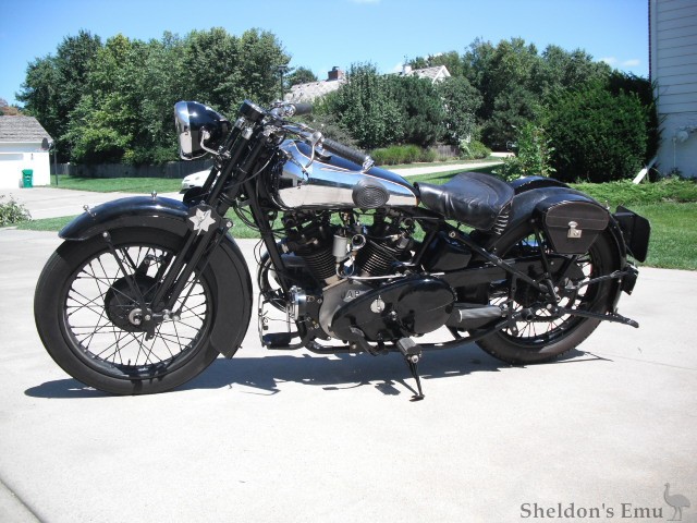 Brough-Superior-1934-680-1.jpg