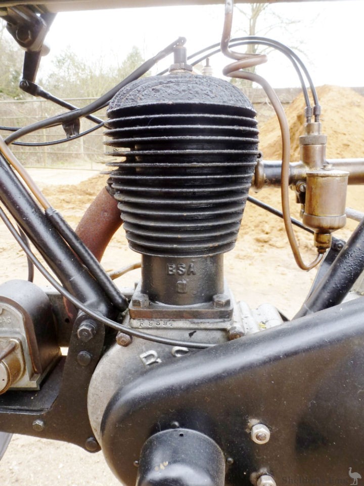 BSA-1926-Model-L-350cc-03.jpg