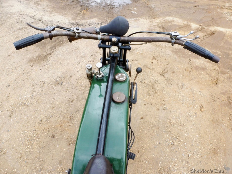 BSA-1926-Model-L-350cc-08.jpg