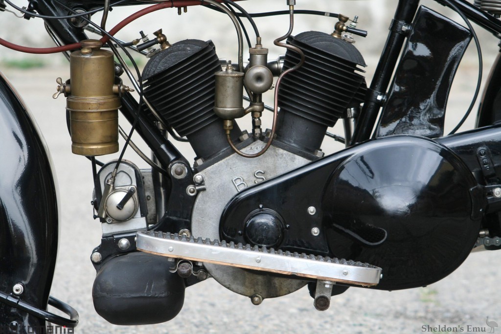 BSA-1927-770cc-V-Twin-2.jpg