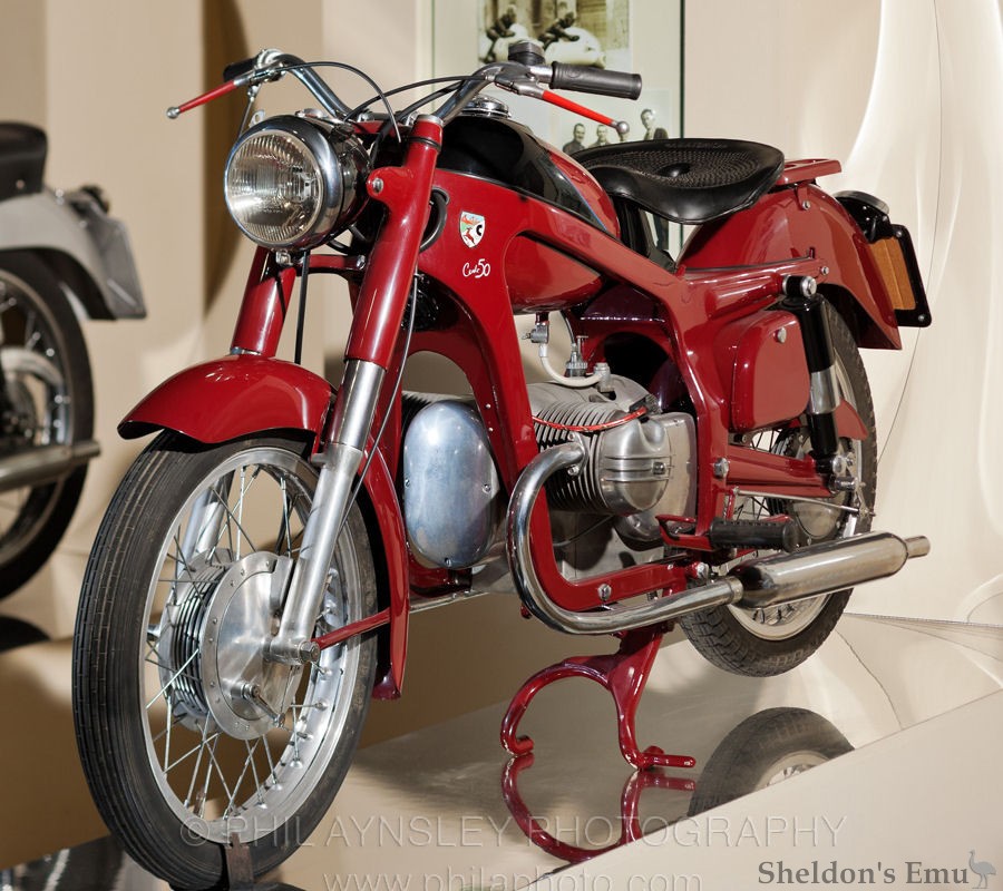 Capriolo-1955c-150cc-Cento-50-PA-02.jpg