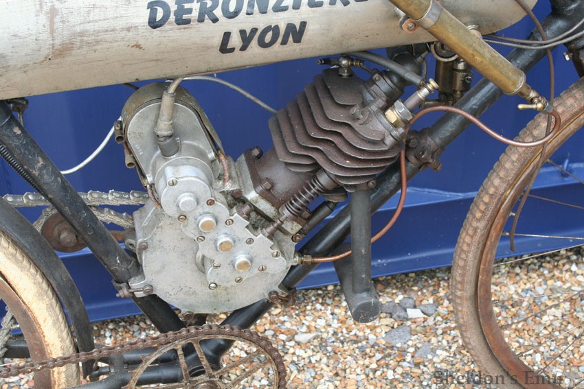 Deronziere-1906-Autocyclette-2.jpg