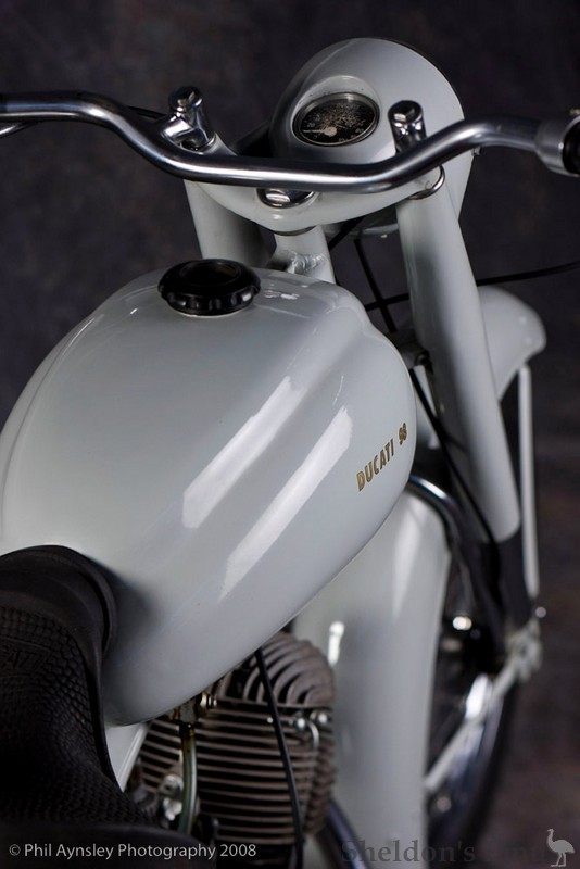 Ducati-98-003.jpg