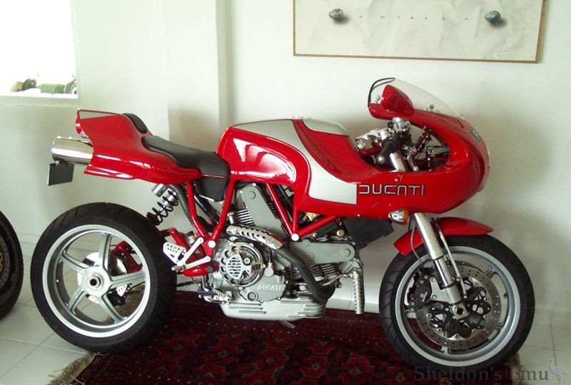 Ducati-MH900E.jpg