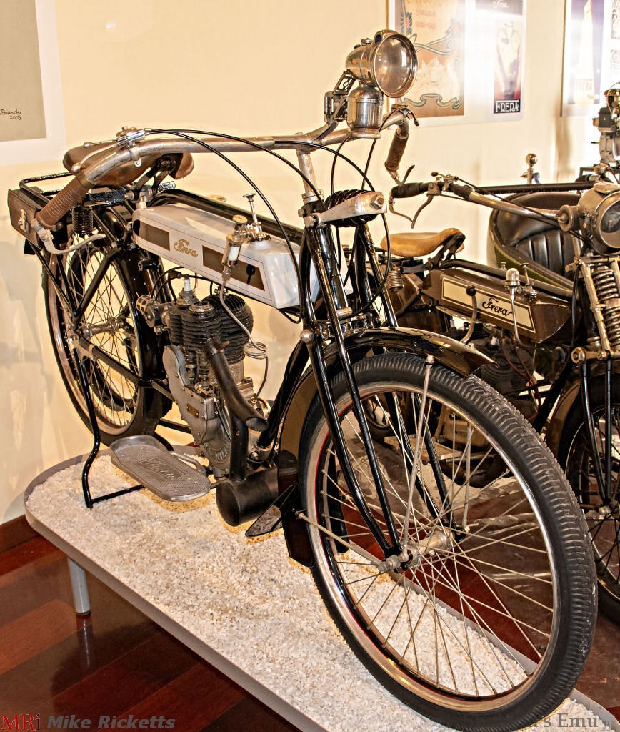 Frera-1914-350cc-2-12hp-MFr-MRi-01.jpg