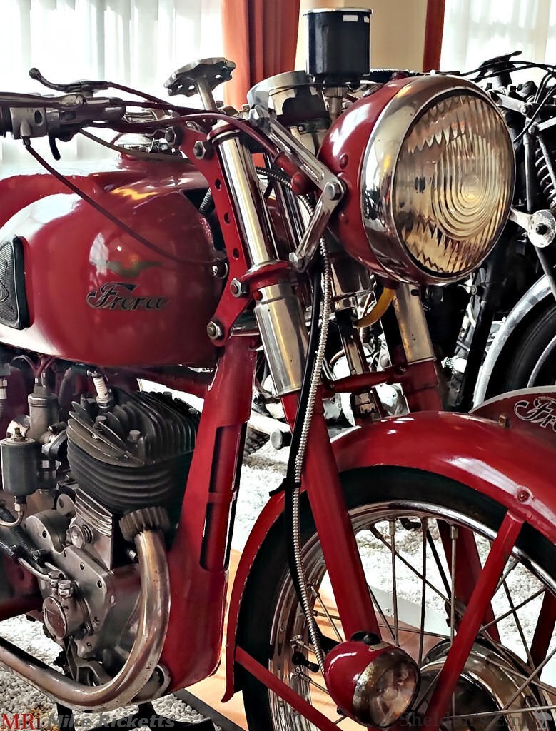 Frera-1932-250cc-Corsa-MFr-MRi.jpg