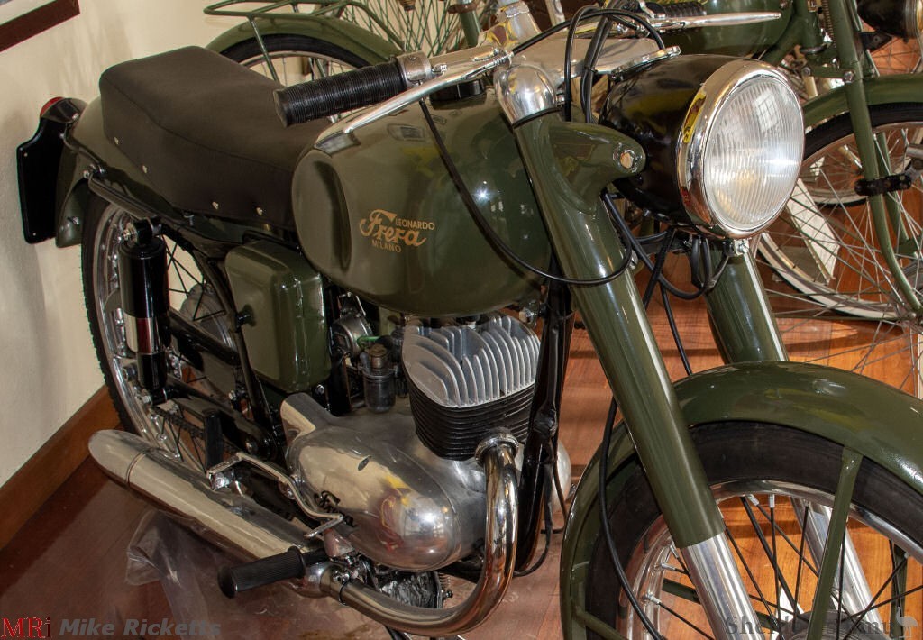 Leonardo-Frera-1953-125cc-Turismo-MFr-MRi-02.jpg