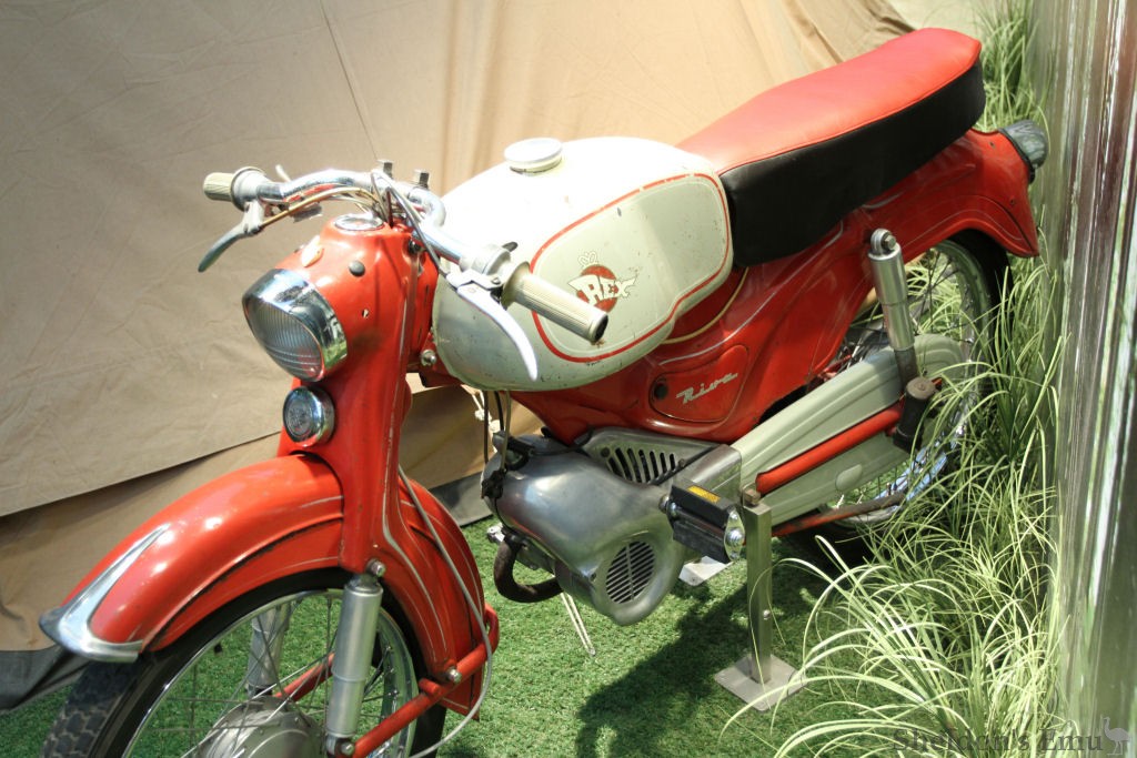 Rex-Munich-1960-Riva-Typ-29-PSS-PMi.jpg