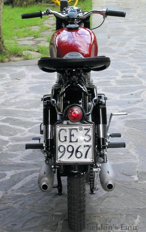 Gilera-1954-B300-bicilindrica-RPW-05.jpg