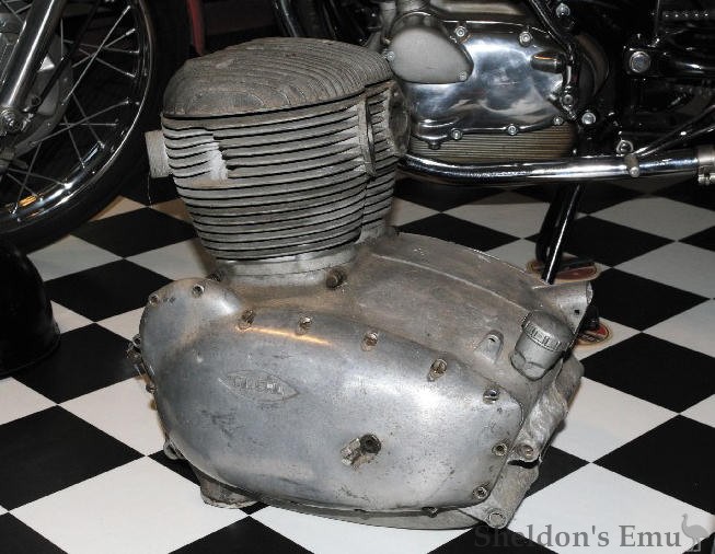 Gilera-1955c-500cc-engine.jpg