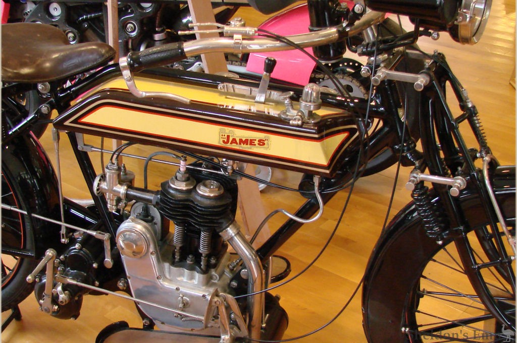 James-1923-600cc-SV-SMu-CHo-01.jpg