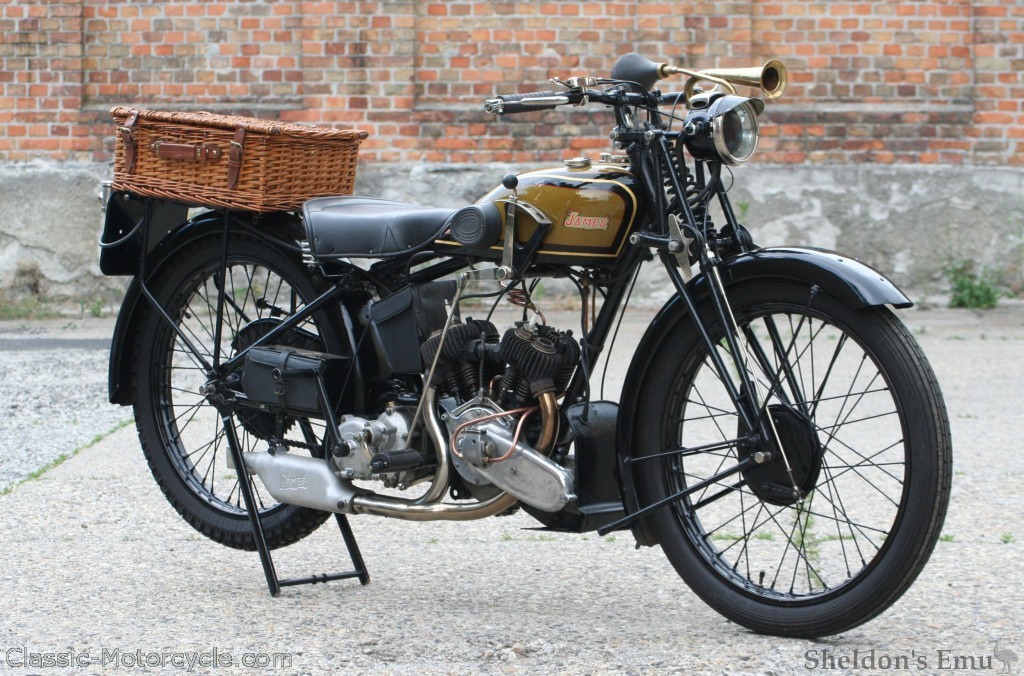 James-1928-Model-12-500cc-Moma-01.jpg