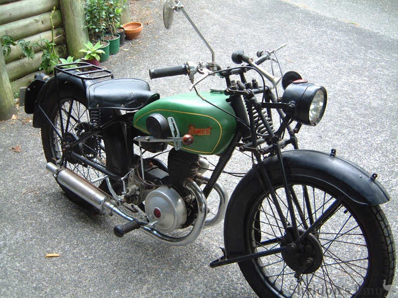 James-1939c-150cc.jpg