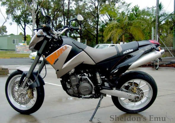 KTM-1999-Duke-7.jpg
