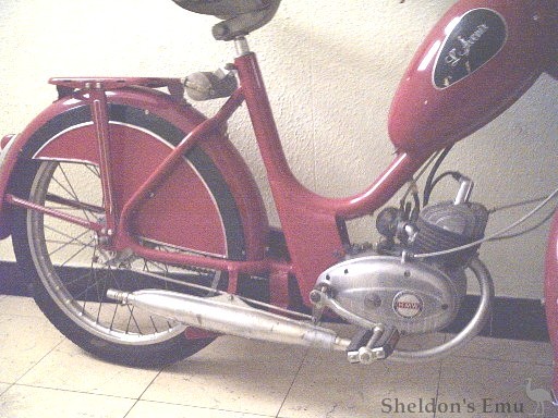 L-Avenir-1955c-HMW-Moped-1.jpg