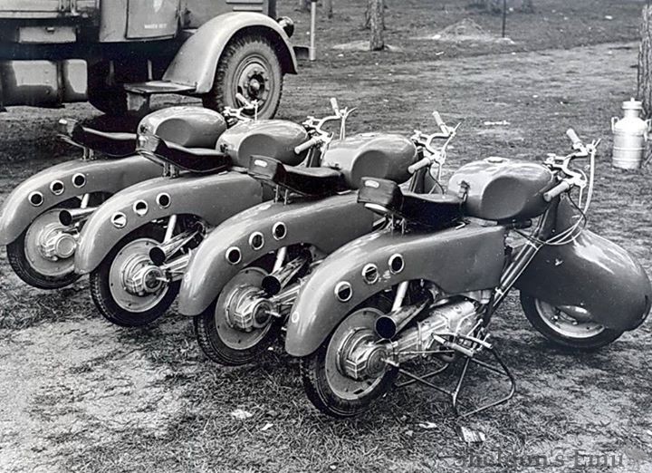 Lambretta-1950s-Racers-Andrew-A-02.jpg