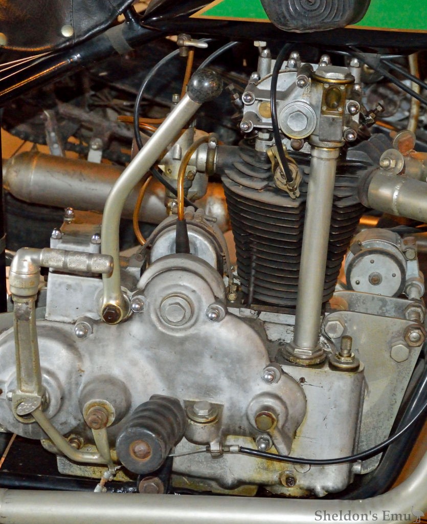 Marc-1930-350cc-OHC-MRi-02.jpg