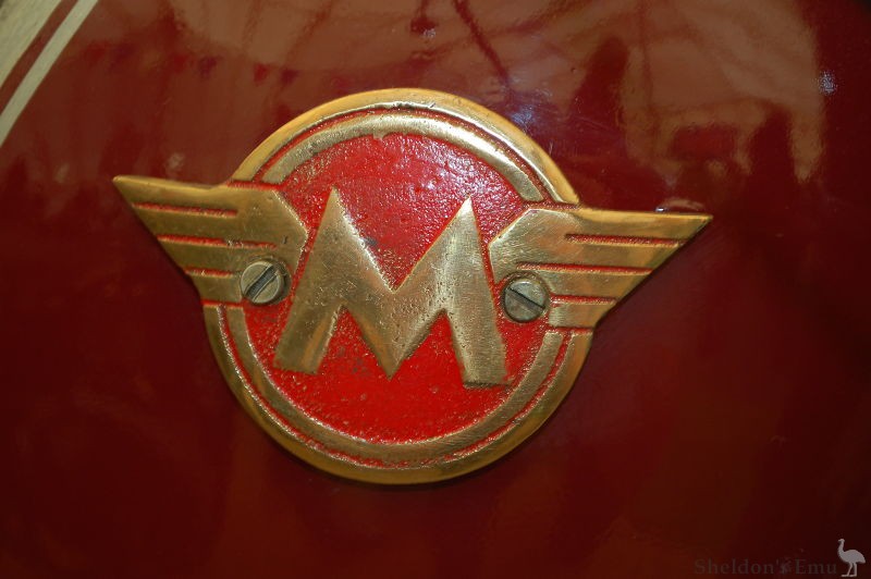 Matchless-badge-Jaws.jpg