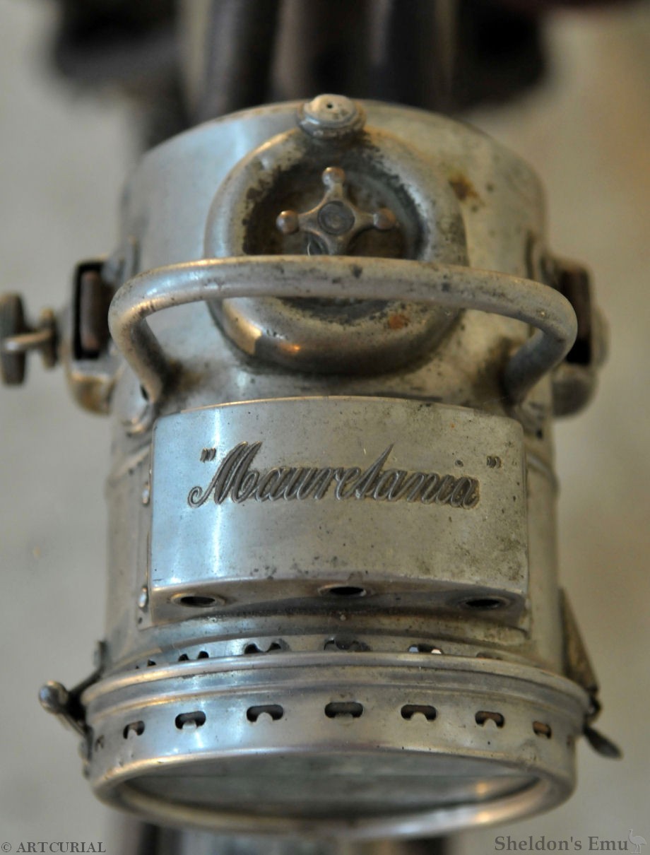 Moto-Cardan-1904c-Ader-V-Twin-Acl-Mauretania.jpg